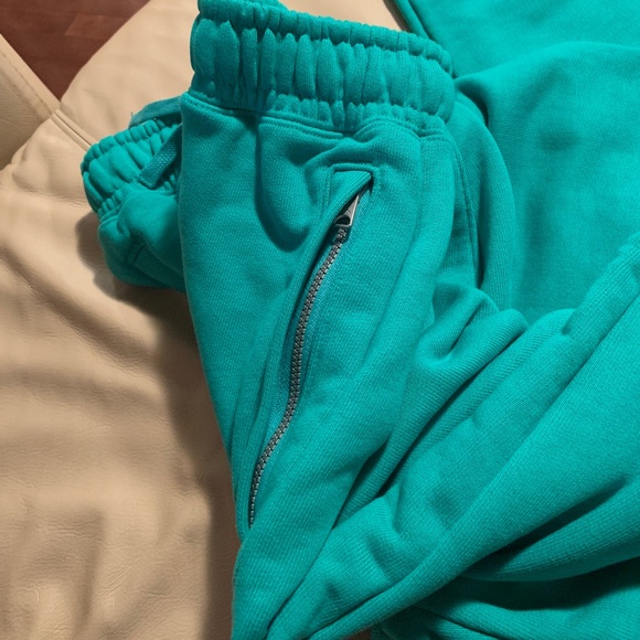 Air JORDAN Green Sweatpants - Picture 6 of 10